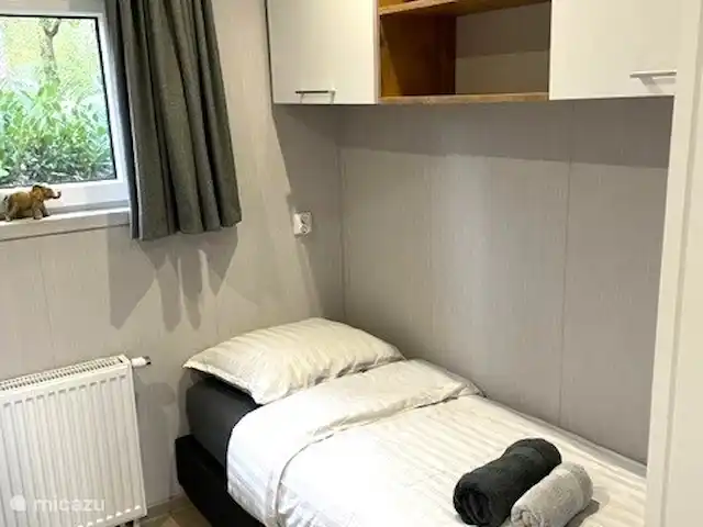 Cottage Serendipity - Natuur & Luxe huren in Nederland, Gelderland, Beekbergen - chalet Slaapkamer 2 met twee 1-persoonsbedden