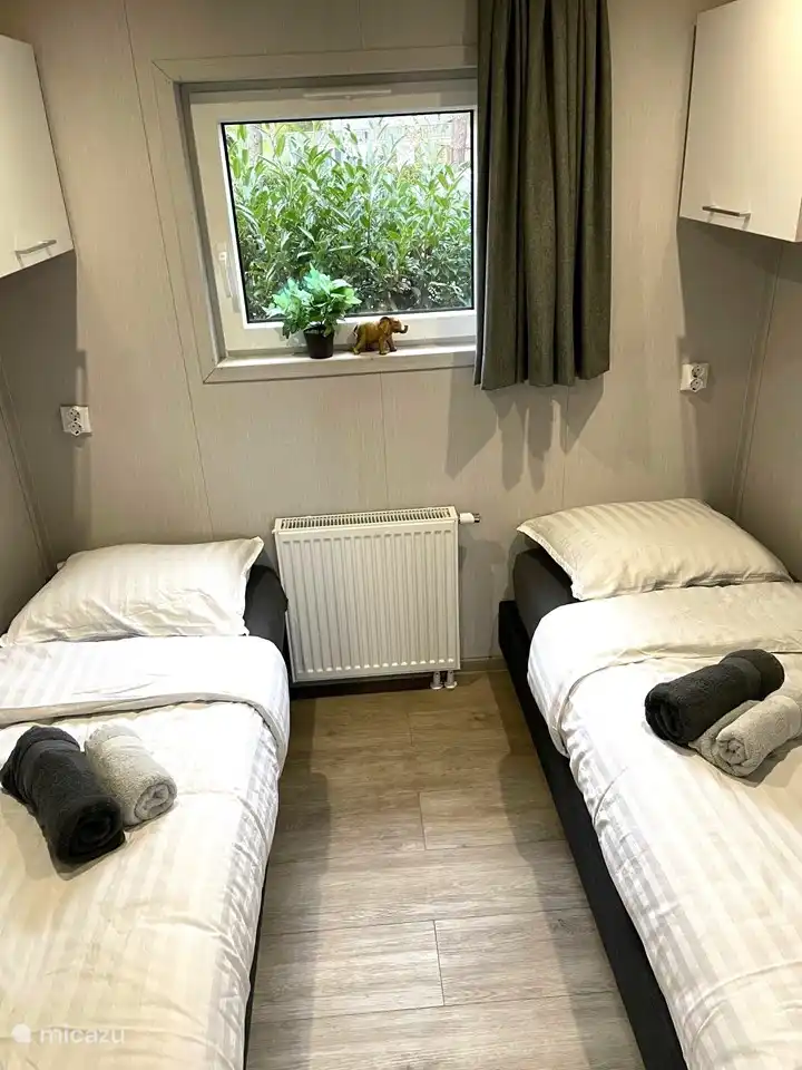 Zweites Schlafzimmer mit 2 Betten