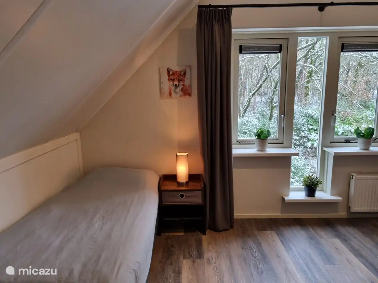 Tercera cama en el primer dormitorio del primer piso.