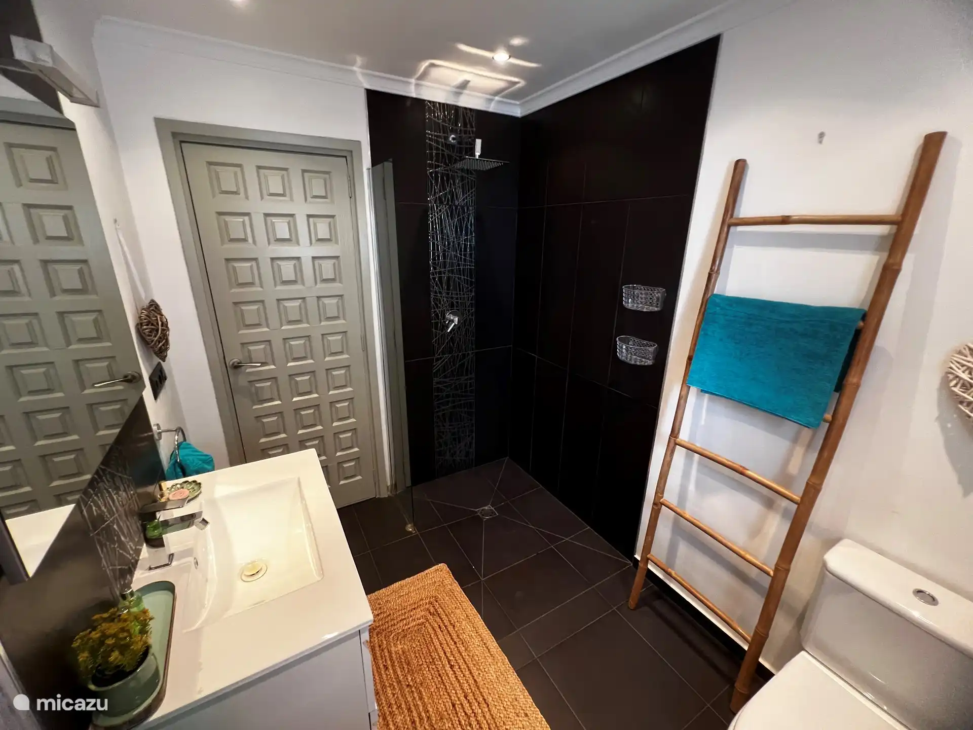 Badezimmer auf Ebene 1