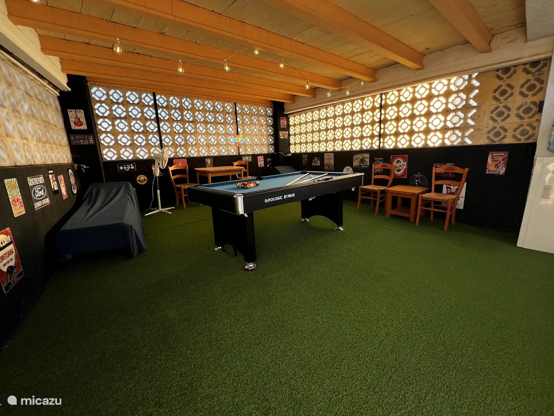 Spielzimmer auf Straßenniveau