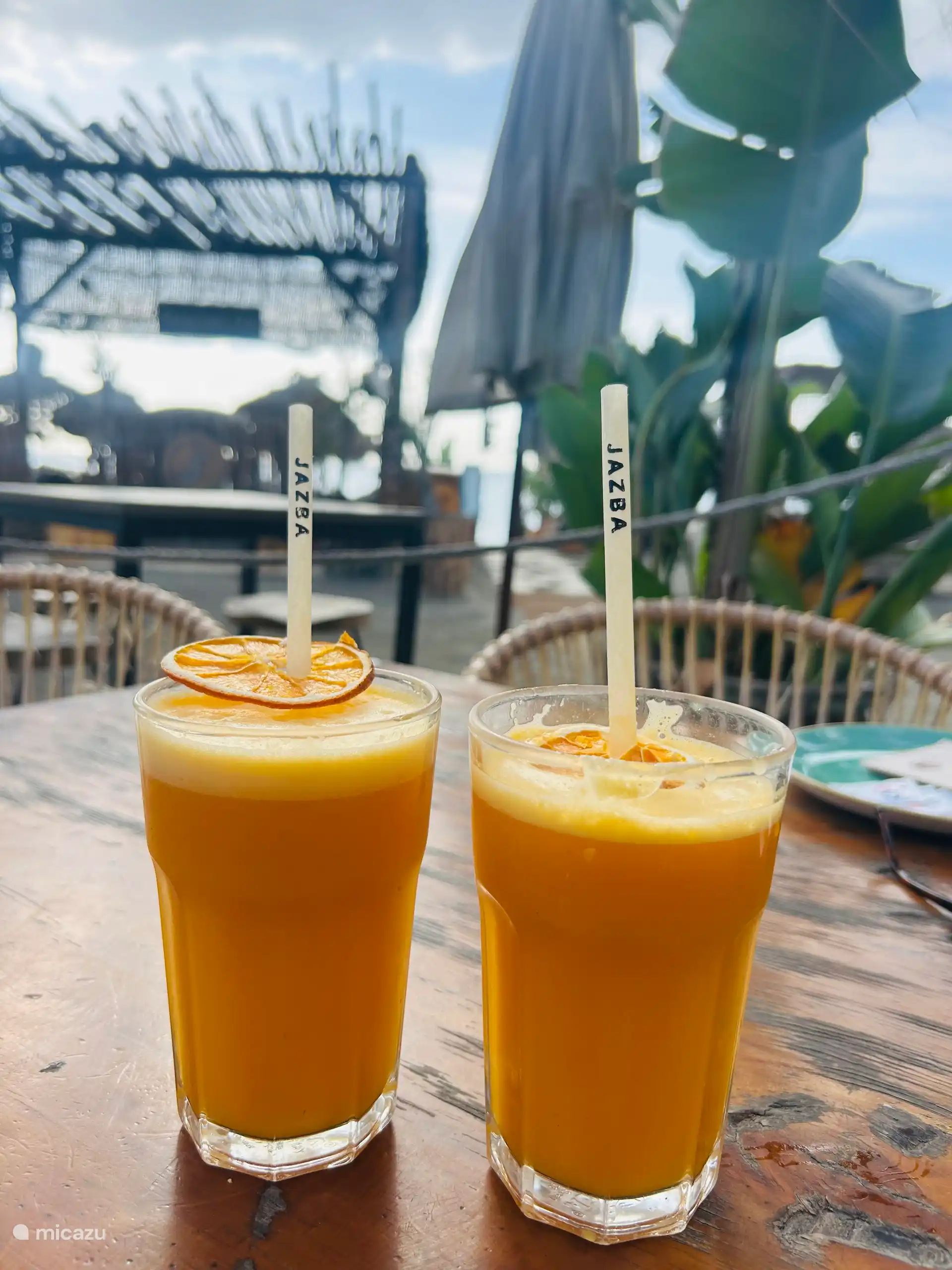 Jazba beach gezellige strandtent