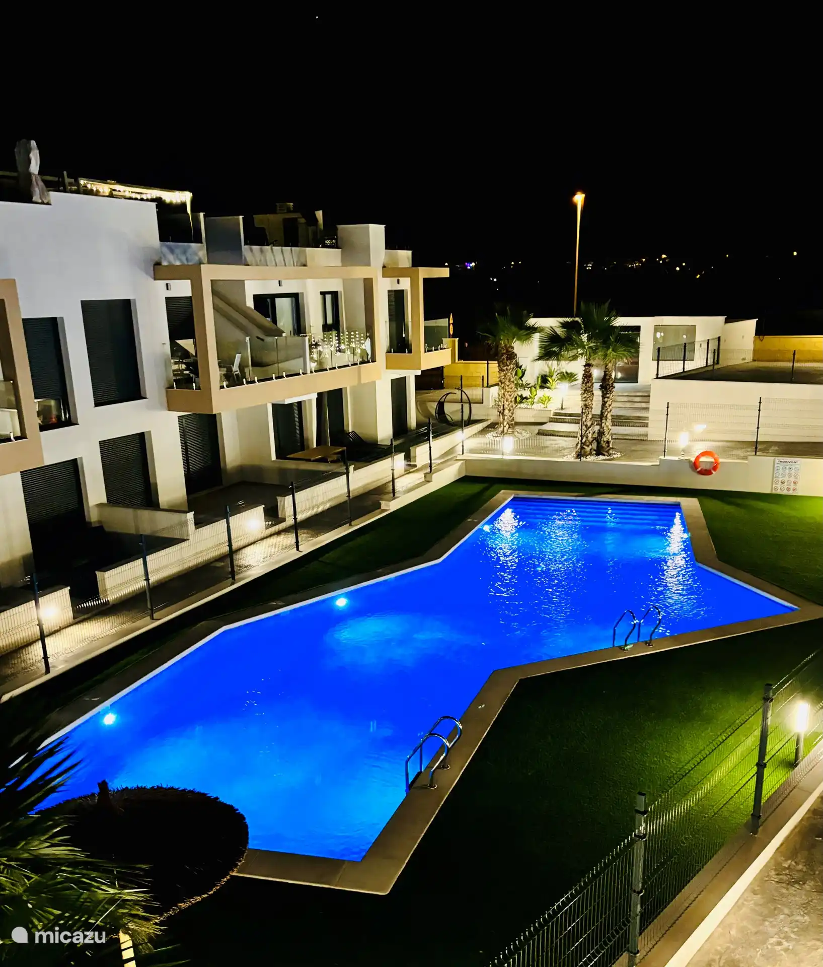 Swimming pool with lighting 