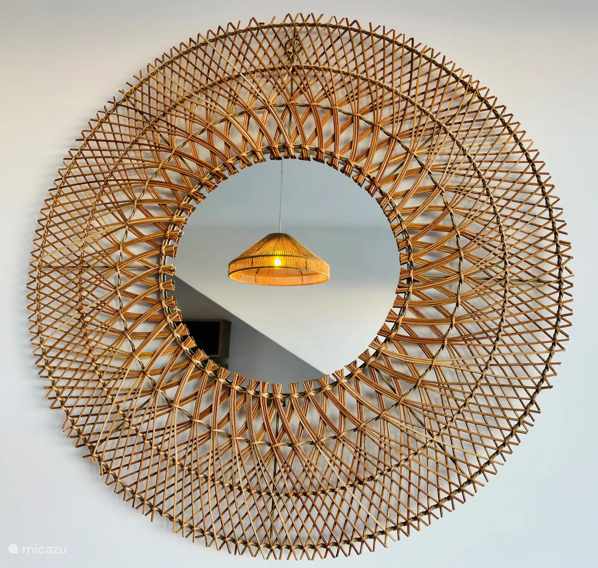 Decorative mirror