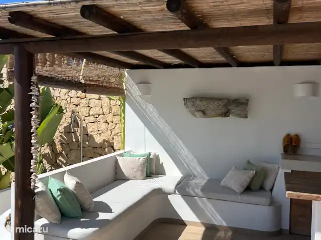 Location de Vacances Espagne, Costa Blanca, Moraira, villa - Villa panoramique de luxe Vista Moraira Notre bar extérieur confortable avec vue panoramique jusqu’à Calpe