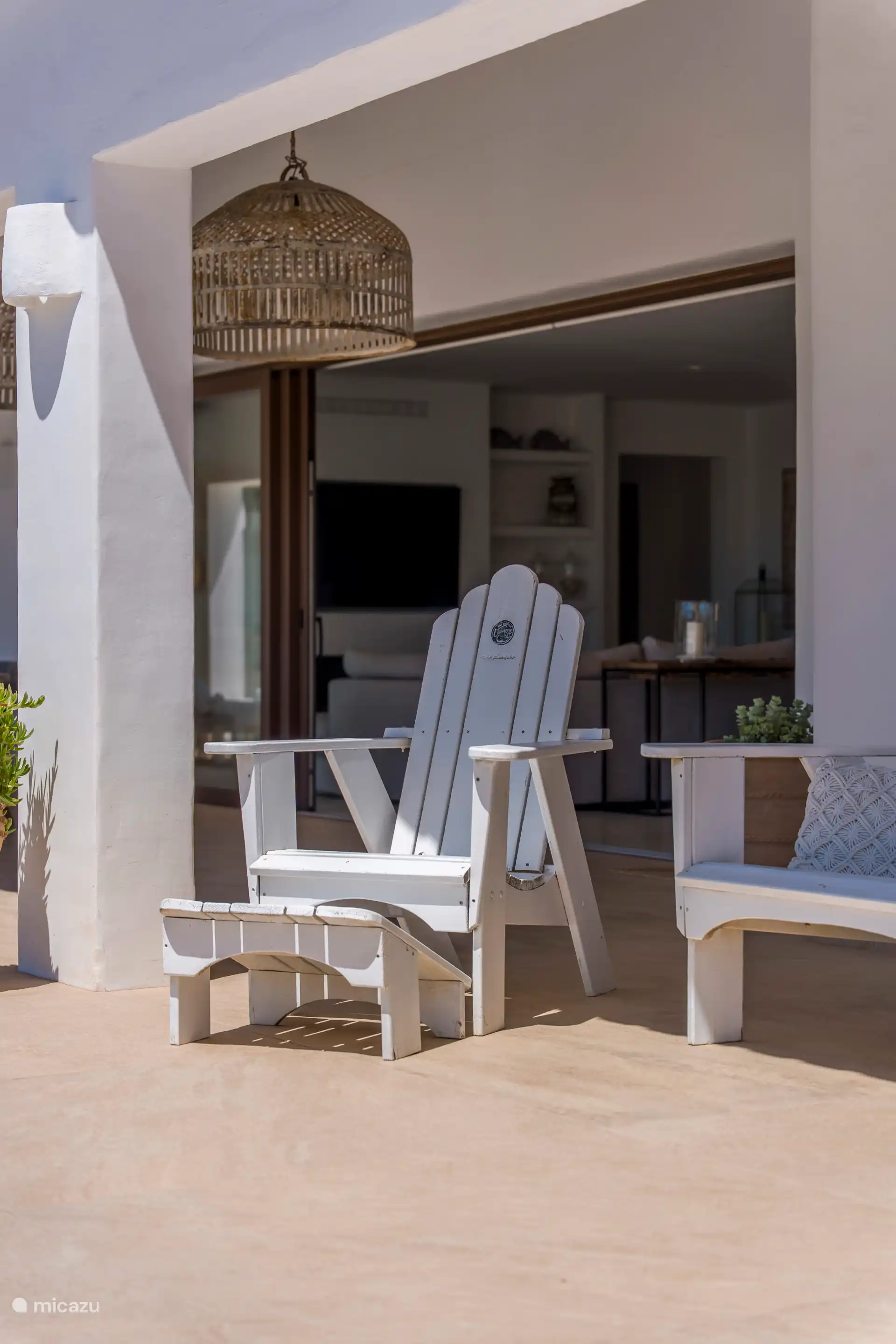 A seating area under the naja