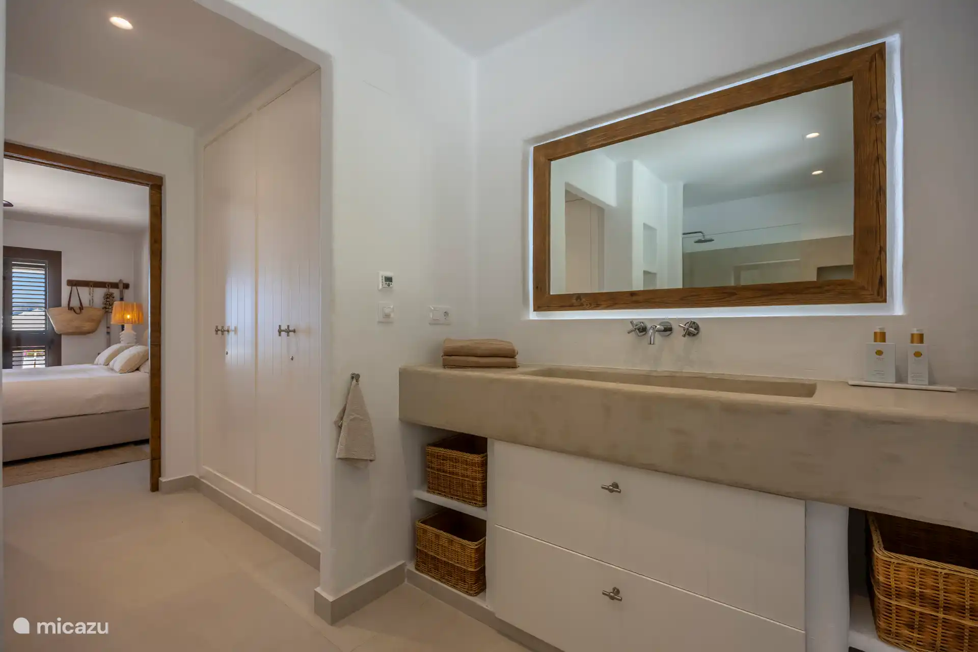 Bathroom belonging to master bedroom