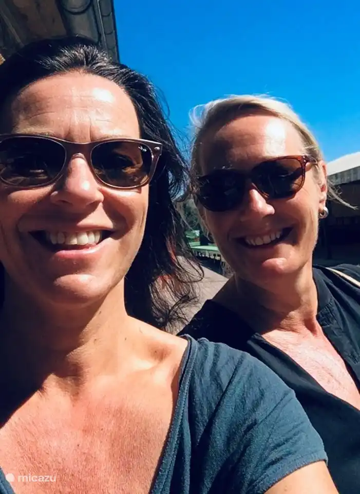 Marieke & Tanja op den Kelder