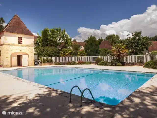 Location de Vacances France, Dordogne, Carsac, maison de vacances - Sur la Cave Grande piscine