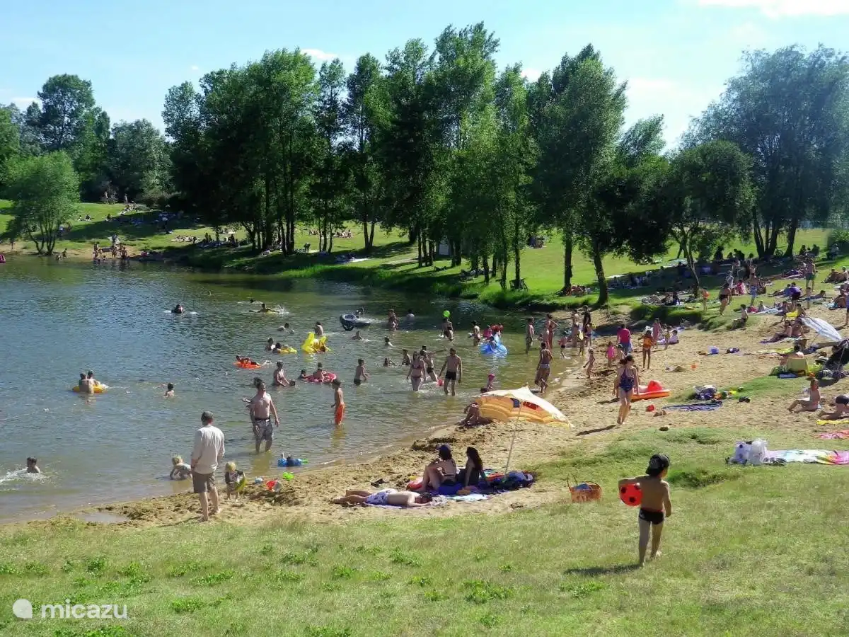 Freizeitsee Grolejac, ca. 15 Minuten