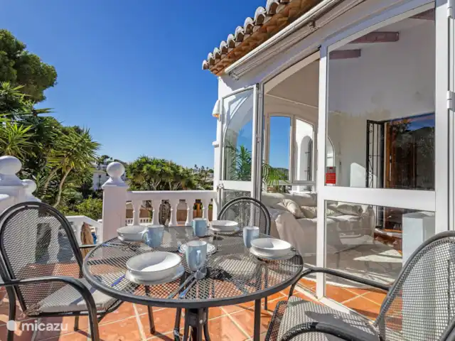 Villa Festina Lente - Javea | Espagne, Costa Blanca, Jávea - villa Vous pouvez vous installer confortablement sur la petite terrasse à l’étage