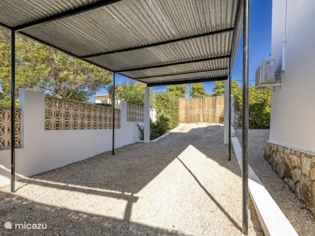 Villa Festina Lente - Javea | Espagne, Costa Blanca, Jávea - villa Sous l’abri d’auto sur place, la voiture est joliment abritée