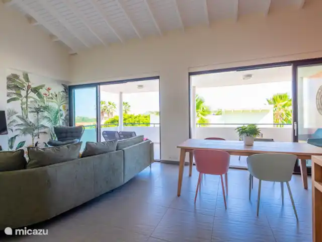 Jardin Royal (Jardin 19 - Blue Bay) | Curaçao, Curaçao-Centre, Blue Bay - appartement Les portes coulissantes peuvent être complètement ouvertes.