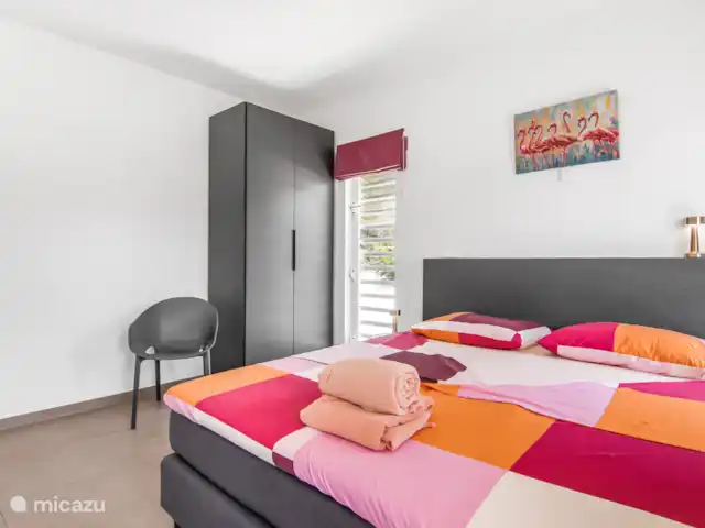 Villa Saona *NOUVEAU* *VUE* | Curaçao, Banda Abou (ouest), Fontein - villa Belle chambre spacieuse avec placard spacieux et chaise