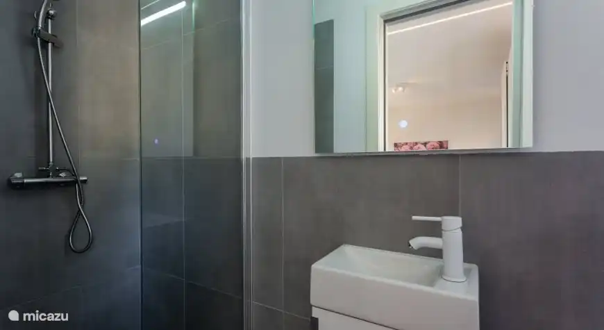 Salle de bain dans l'appartement