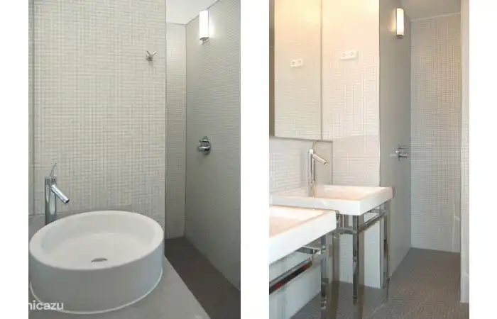 Modern bathrooms. The towels are changed weekly