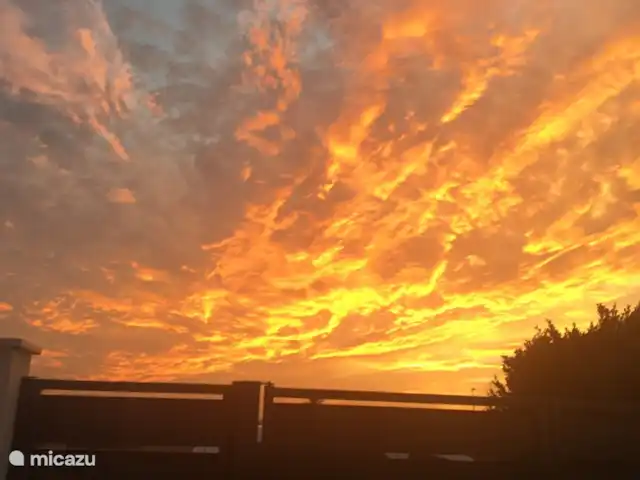 Casa Mar y Más en España, Murcia, San Pedro del Pinatar - casa vacacional Vista desde la terraza de la Casa al atardecer.