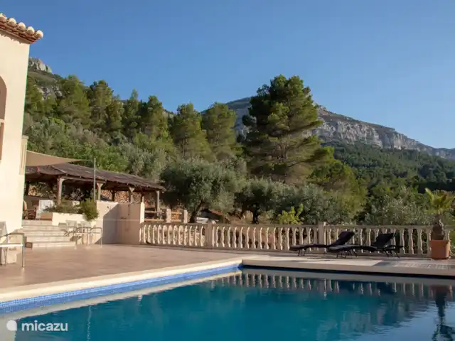 Villa Foia Vella, suite Lavandula | Espagne, Costa Blanca, Benigembla - chambres d'hôtes Vue sur la Penya Blanca