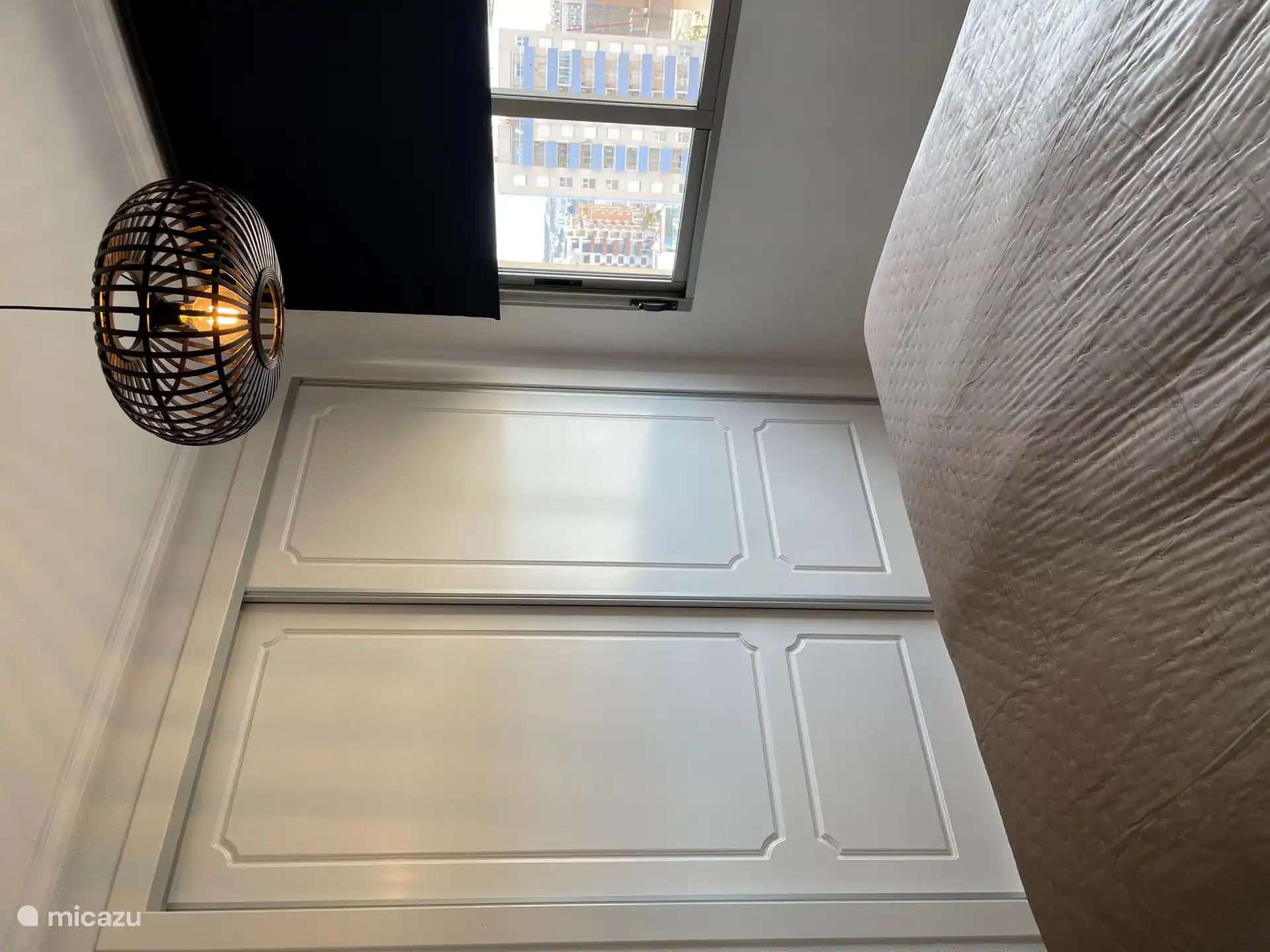 De grandes armoires pour ranger vos affaires même lors de séjours plus longs