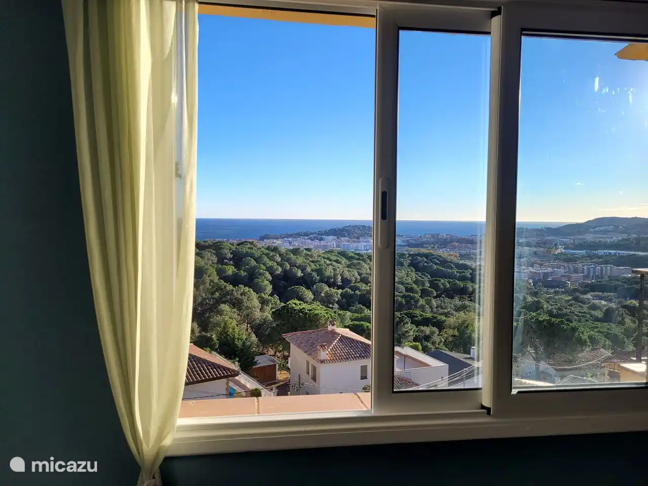 Het prachtige zeezicht vanuit slaapkamer 4