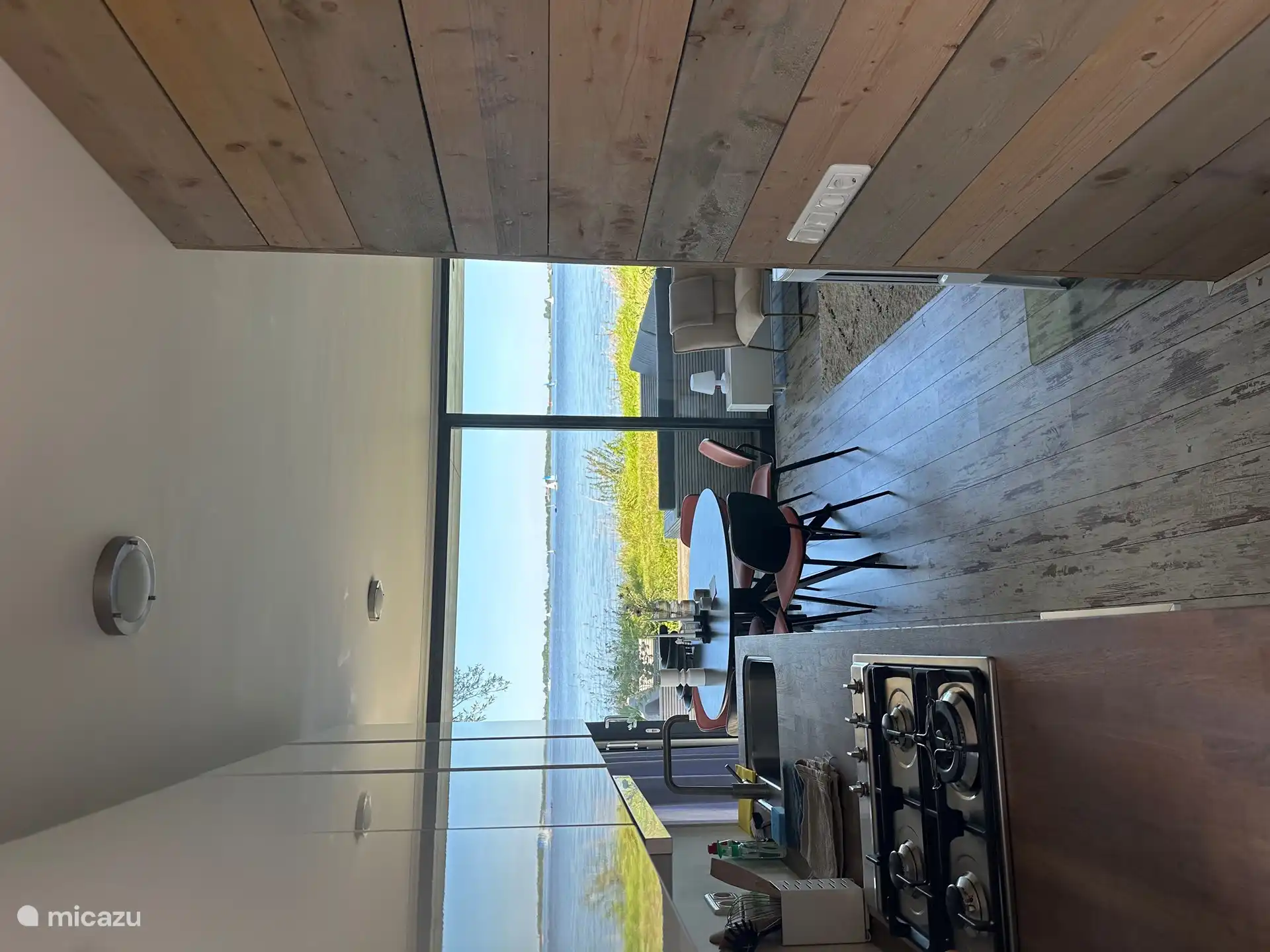 Vue depuis la cuisine