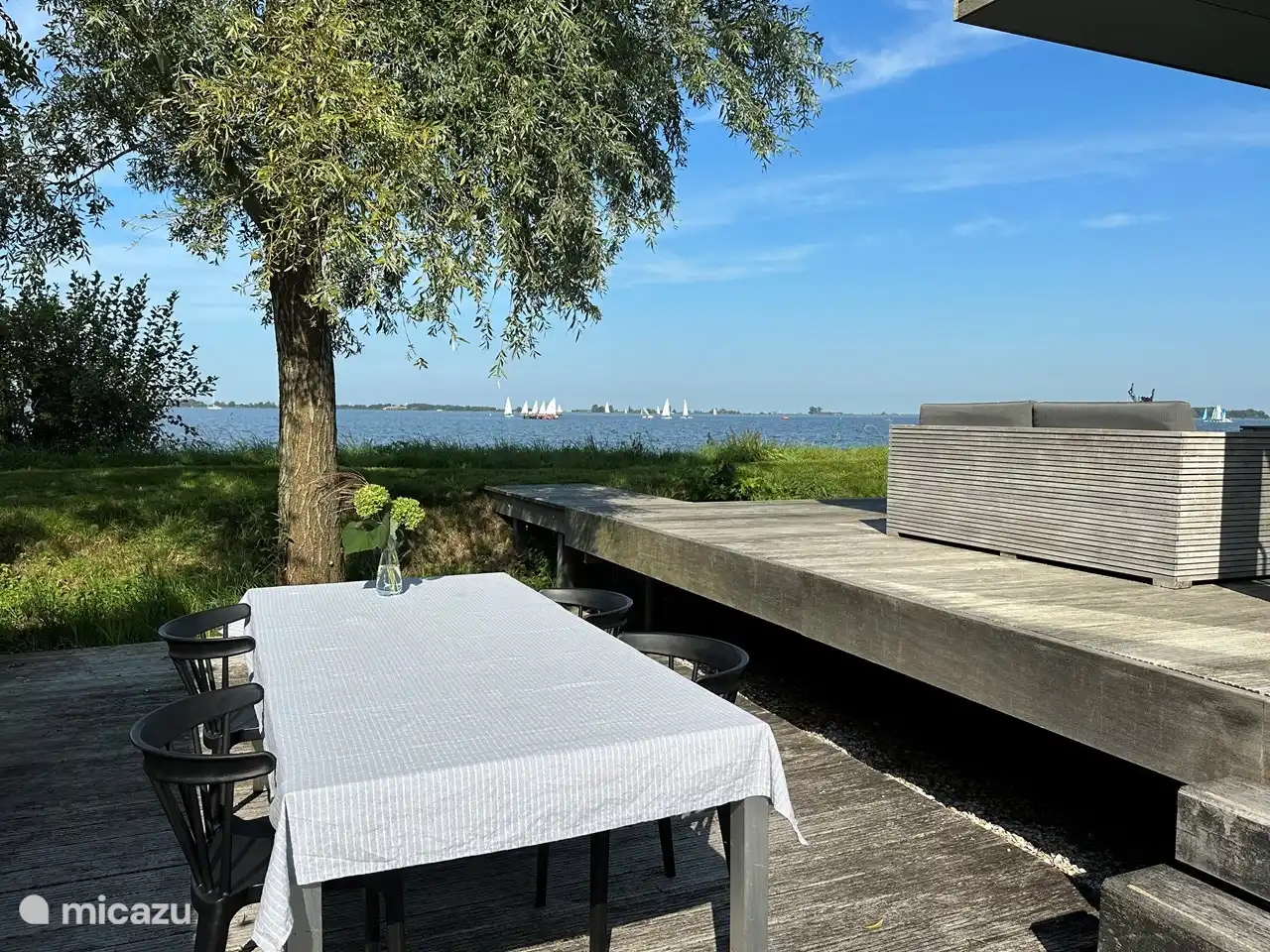 Table à manger pour 6 personnes