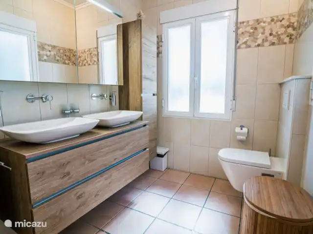 Location de Vacances Espagne, Costa Blanca, Jávea, villa - Maison Verte Salle de bain partagée au rez-de-chaussée