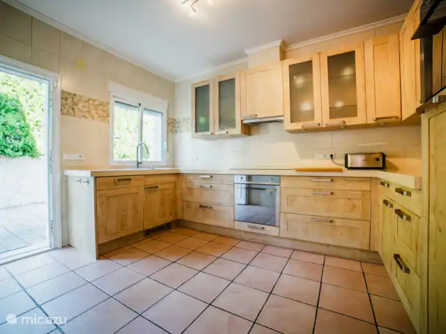 Location de Vacances Espagne, Costa Blanca, Jávea, villa - Maison Verte cuisine entièrement équipée avec cuisson à induction