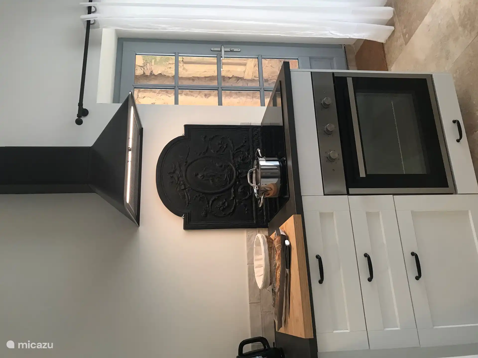 cuisine spacieuse avec toutes les commodités