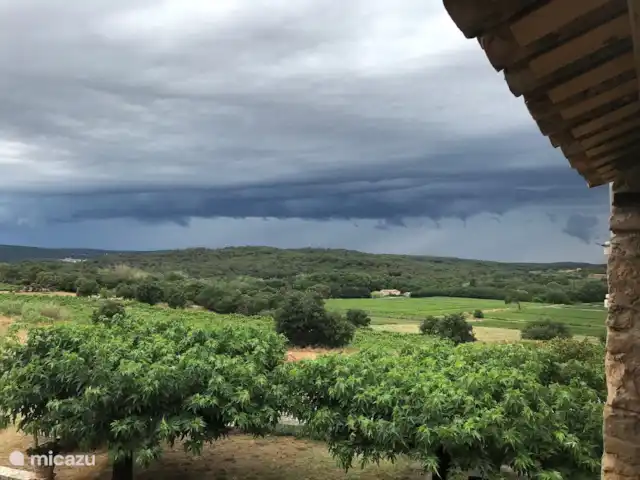 Domaine Cadignac gîte Joie de Vivre | France, Gard, Tresques  - gîte / cottage des ciels spectaculaires