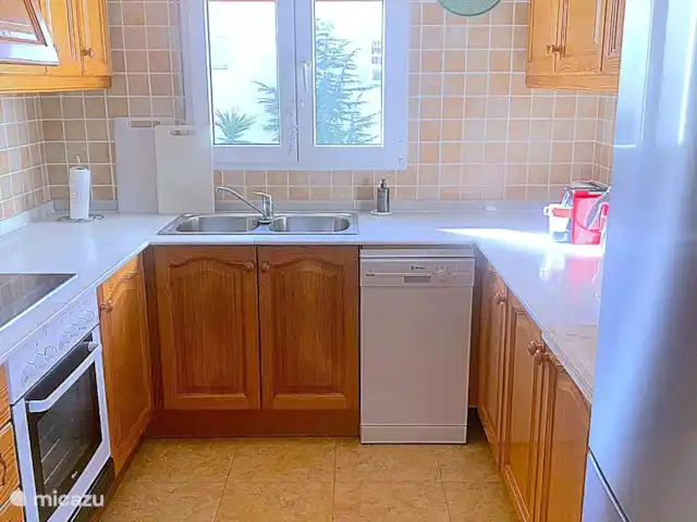 Casa Maya | Espagne, Costa Blanca, Pedreguer - villa D'autres ustensiles de cuisine et de la vaisselle sont également disponibles en abondance.