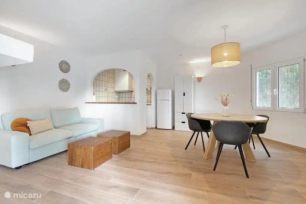 Übersicht mit Küche Gästehaus