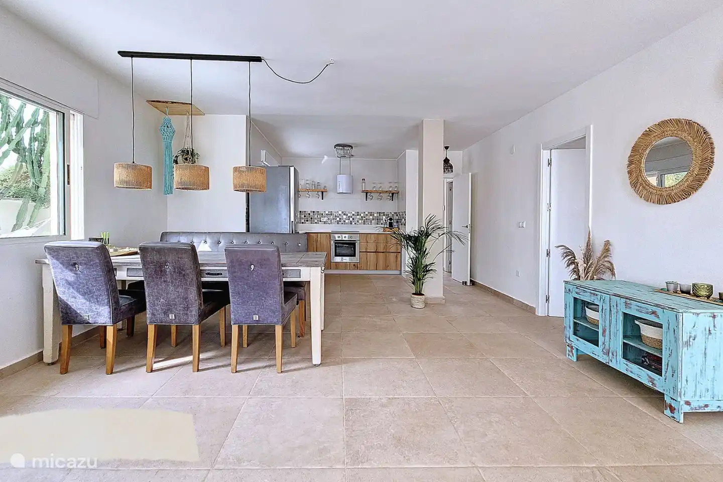 schöne offene Küche