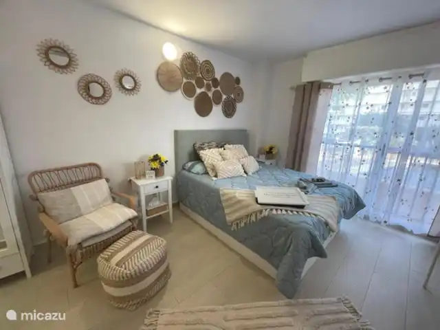 Reel Apartments - Studio de luxe | Espagne, Costa Blanca, Torrevieja - appartement Chambre / salon