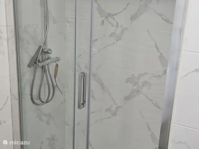 Reel Apartments - Studio de luxe | Espagne, Costa Blanca, Torrevieja - appartement Salle de Bains