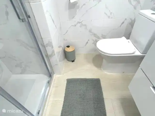 Reel Apartments - Studio de luxe | Espagne, Costa Blanca, Torrevieja - appartement Salle de Bains