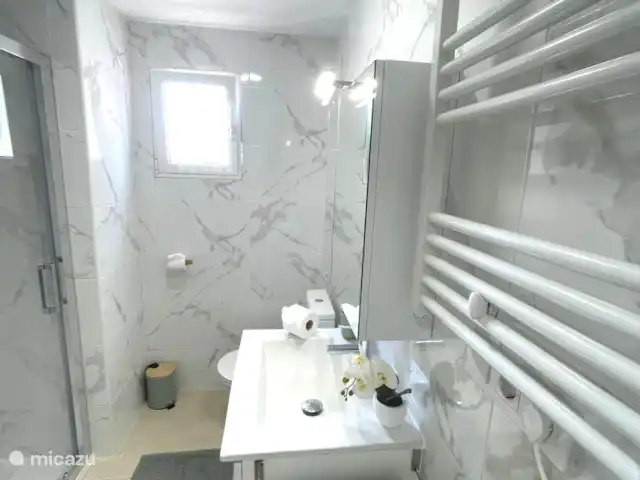 Reel Apartments - Studio de luxe | Espagne, Costa Blanca, Torrevieja - appartement Salle de Bains