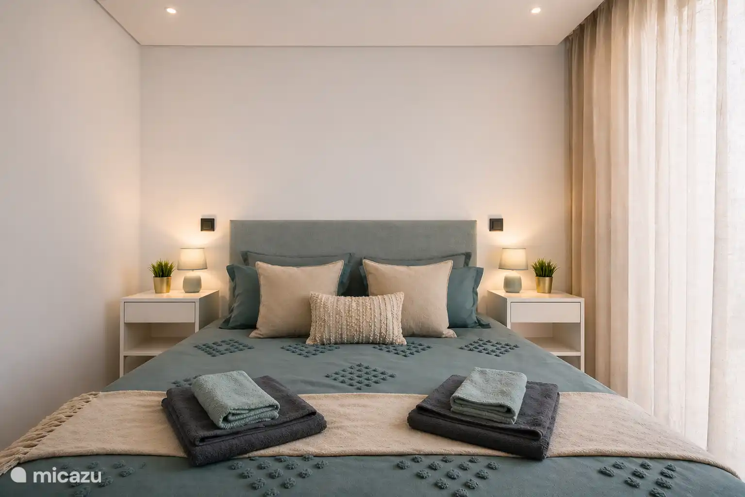 Dormitorio en baño privado