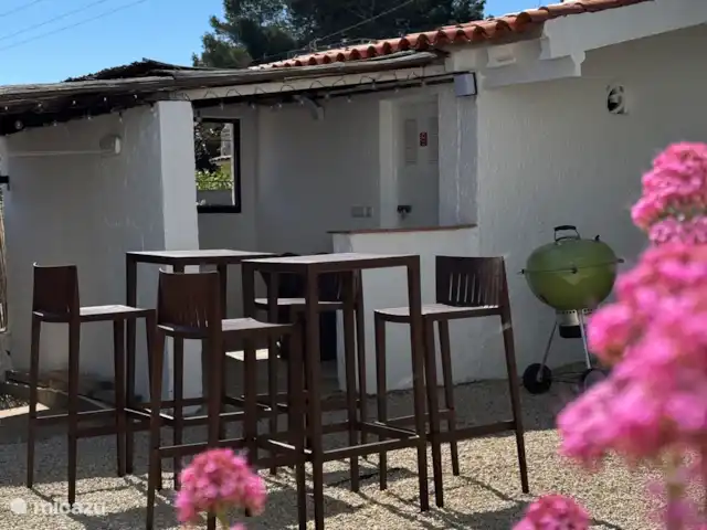 Location de Vacances Espagne, Costa Blanca, Benissa, villa - Villa Savina : Vue mer & Jardin Salon mange debout vers la zone barbecue