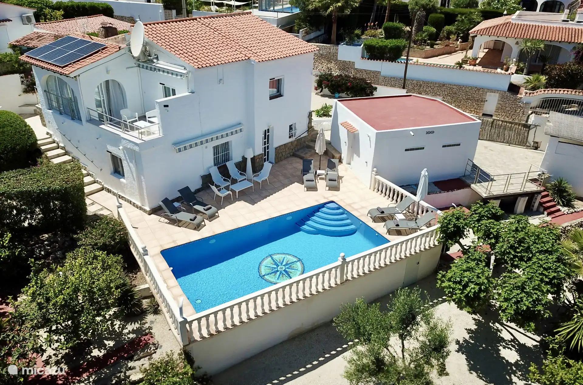 villa huren in Calpe, Costa Blanca, Spanje - Villa Savina: Uitzicht op zee en tuin