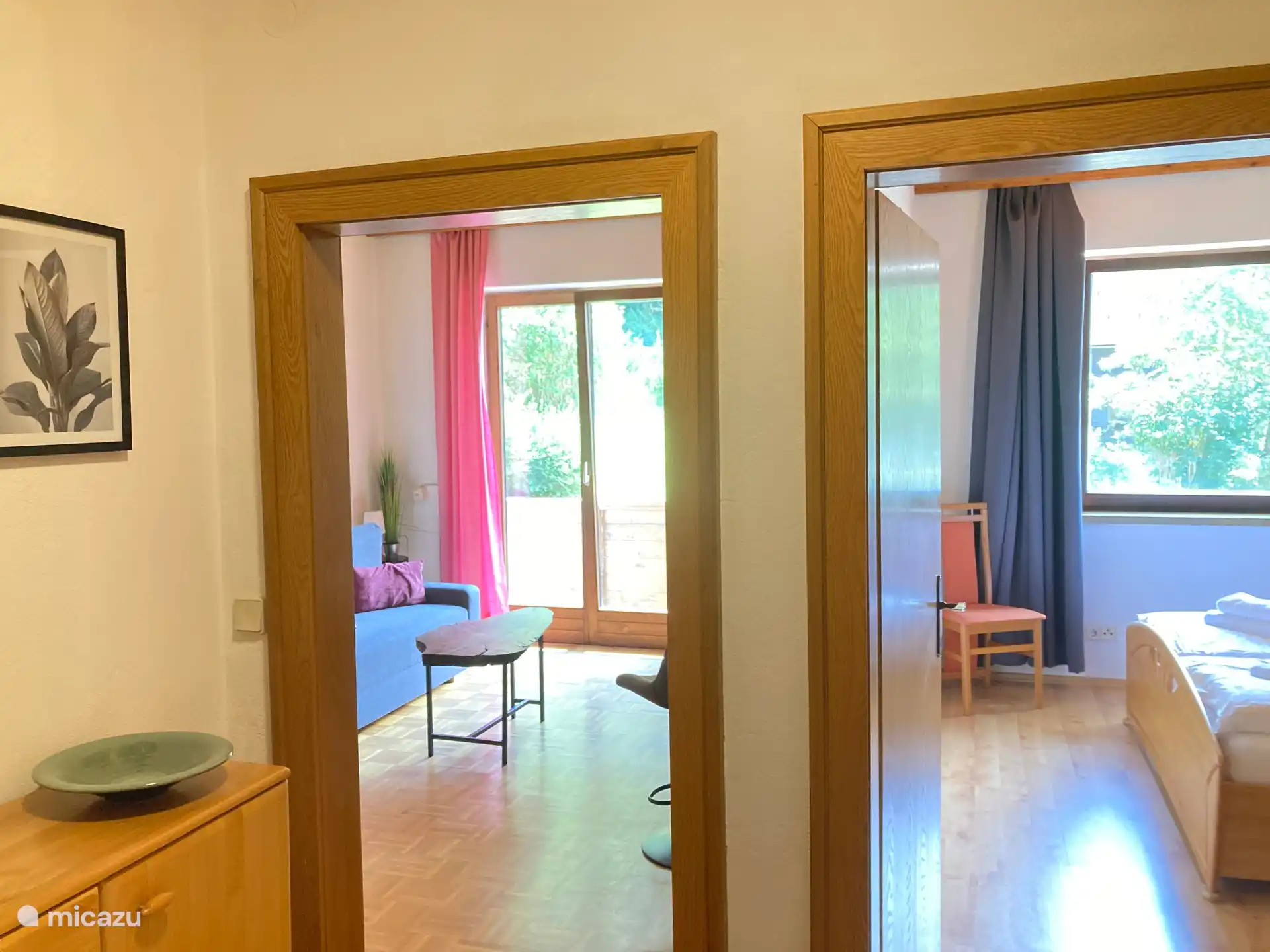 Eingang, Wohnzimmer, Schlafzimmer