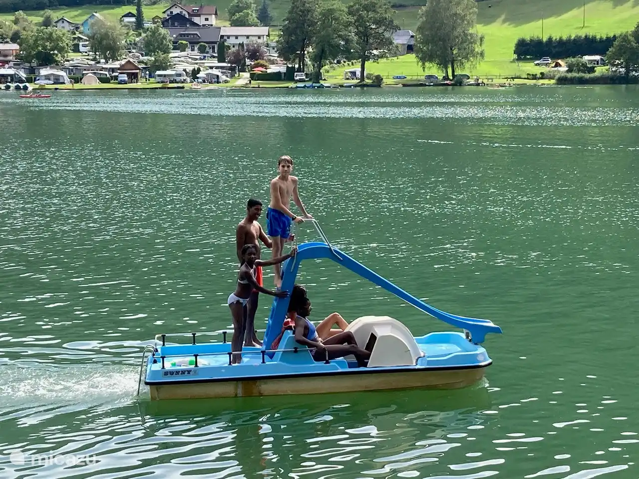 Wassersport am Afrizer See, Tretboot, SUP, Foil Surf, Kanu