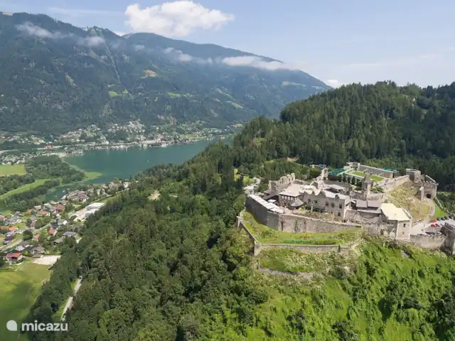 Studio avec balcon | Autriche, Carinthie, Feld Am See - appartement Montagne des singes, attraction, randonnée, vue, Landskron, Burgruine, spectacle d'oiseaux
