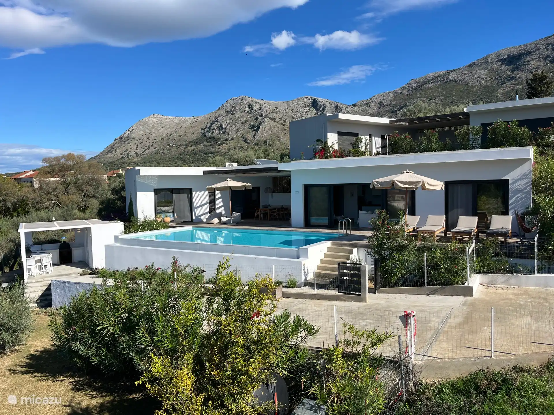 Onze villa in Paleros