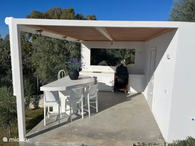 Villa Zaverda en Grecia, Gracia Central, Paleros - villa Cocina al aire libre con barbacoa Basterd.