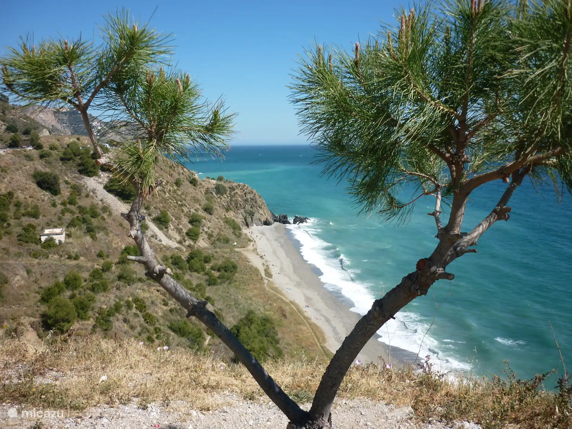 Heerlijke stranden in het natuurpark tussen Nerja en Herradura