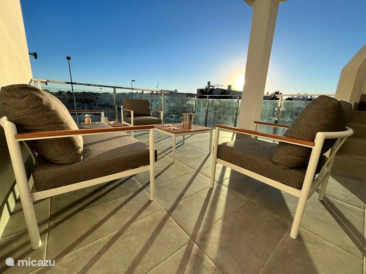 Disfruta del atardecer