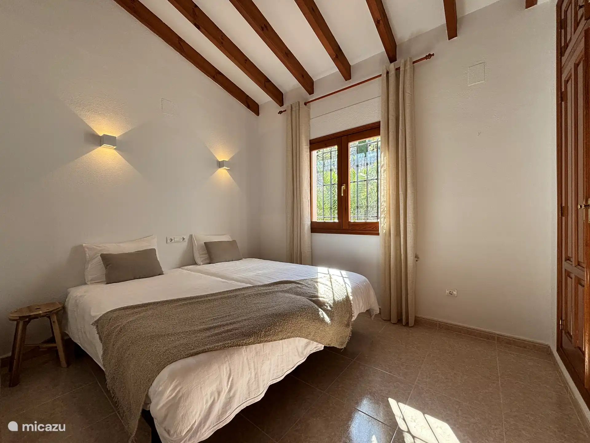 Chambre 2 avec vue sur le jardin