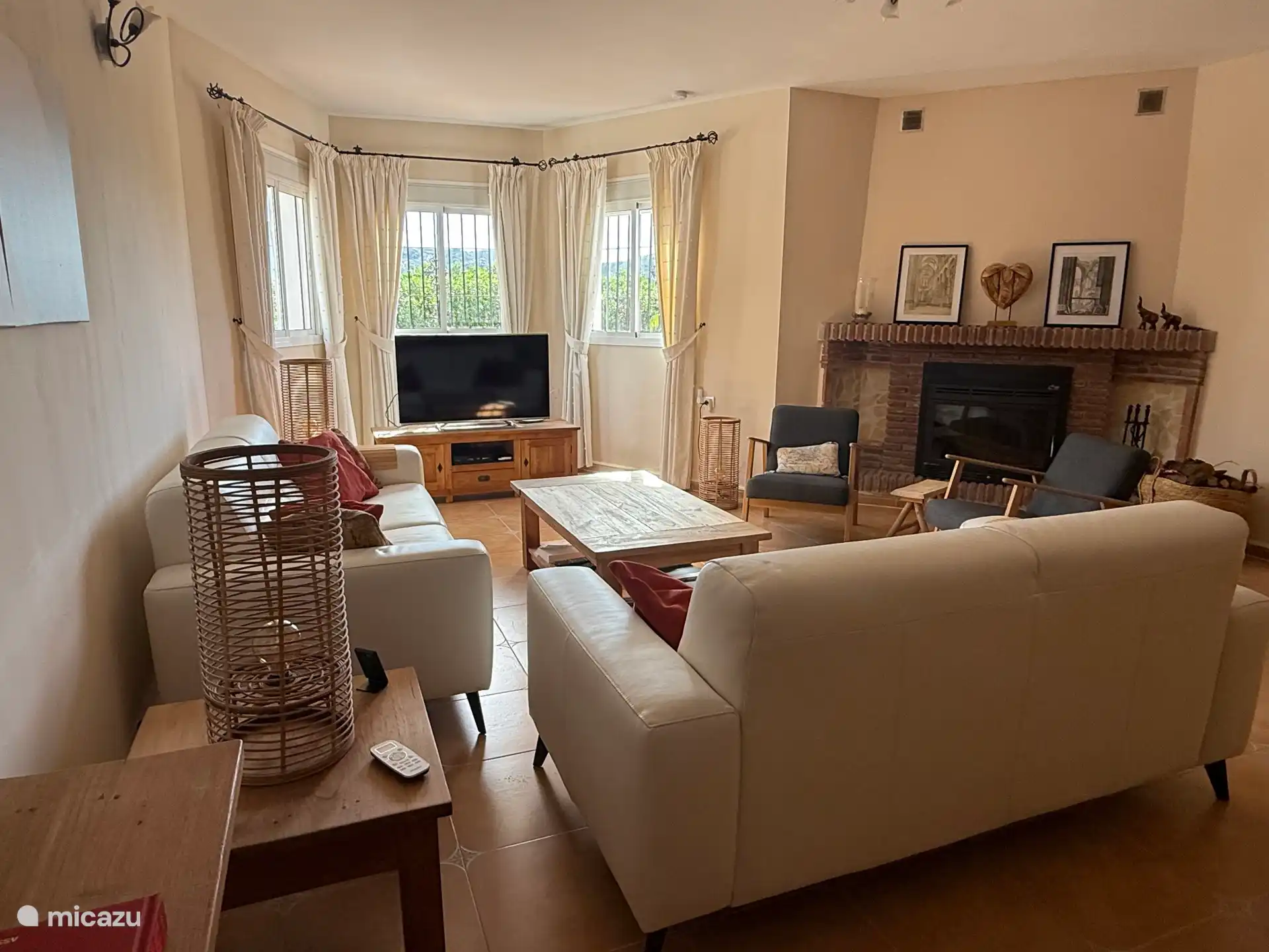 Sitzecke mit unserem neuen Sofa