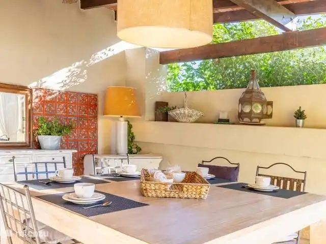VillaOntspan huren in Spanje, Costa Blanca, Benidorm - villa barbecue eettafel